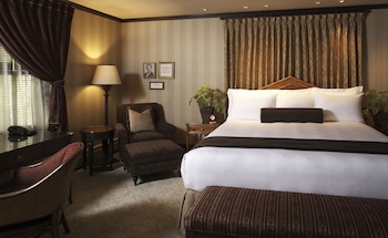 Standard Room, 1 King Bed