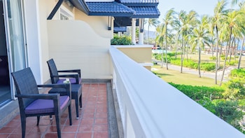 Laguna Beachside Twin Room