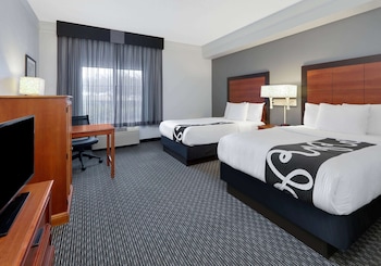 Deluxe Room, 2 Double Beds, Non Smoking