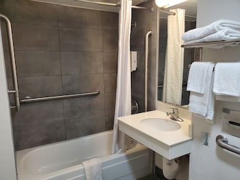 Room, 1 King Bed, Accessible, Non Smoking