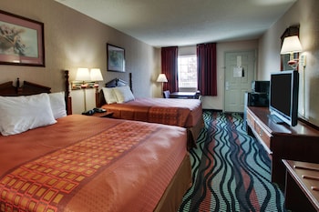 Deluxe Double Queen Bed Non-Smoking (Elevator Accessible)