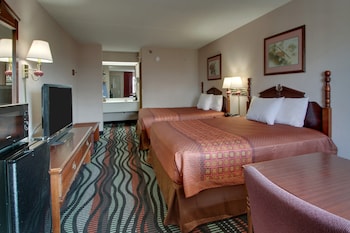 Deluxe Double Queen Bed Non-Smoking (Elevator Accessible)