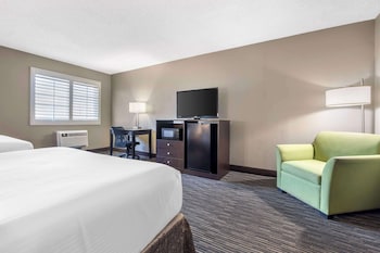 Suite, 2 Queen Beds, Non Smoking, Refrigerator & Microwave (Separate Living Room;with Sofabed)