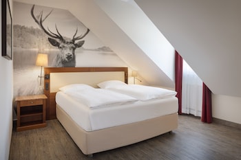 Family Suite, 2 Bedrooms, Garden View