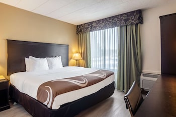 Room, 1 Queen Bed, Non Smoking, Hot Tub