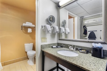 Standard Room, 2 Queen Beds, Non Smoking, Refrigerator & Microwave