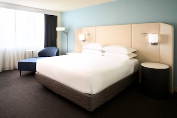 Room, 1 Queen Bed with Sofa bed