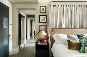 1 King Premium Room