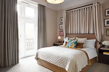 1 Queen Room High Floor