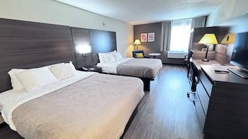 2 Queen Beds, Microwave, Refrigerator, Non Smoking.