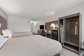 2 Queen Beds, Accessible, Microwave, Refrigerator, Tub, Non Smoking.