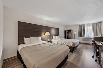 2 Queen Beds, Microwave, Refrigerator, Non Smoking.