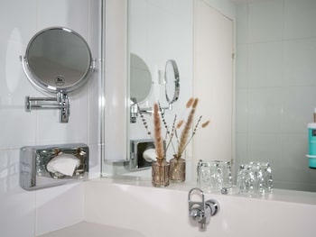 Executive Room, 1 Double Bed with Sofa bed, Garden View (Grounds view)