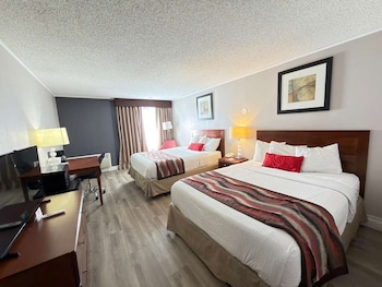 Room, 2 Queen Beds, Accessible, Non Smoking