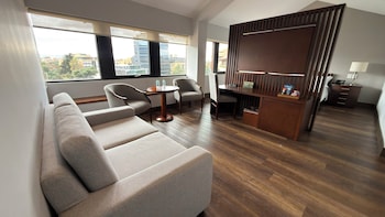 Superior Room, 1 King Bed