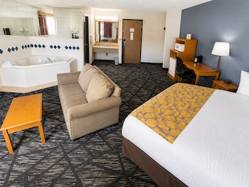 Studio Suite, 1 King Bed, Non Smoking