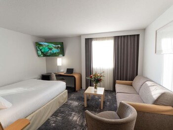 Executive Room, 1 Double Bed with Sofa bed