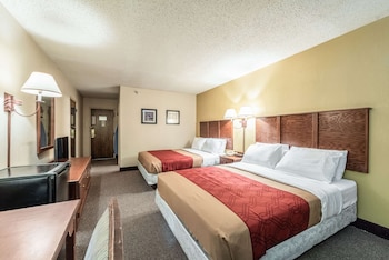 Standard Room, 2 Queen Beds, Non Smoking