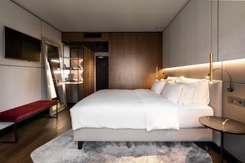 Superior Room (Collection)