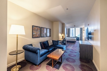 Suite, Multiple Beds, Accessible (Saint Clair)