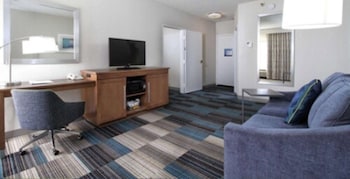 Suite, 1 King Bed, Non Smoking