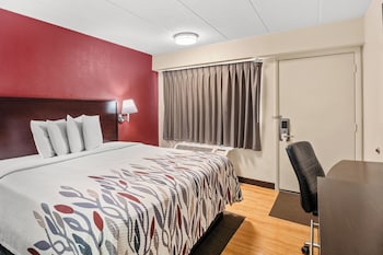 Deluxe Room, 1 King Bed (Smoke Free)