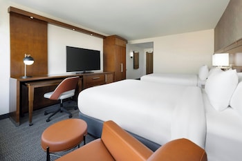 Room, 2 Queen Beds, Hearing Accessible