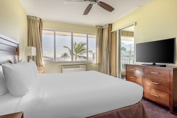 2 BEDROOM OCEAN VW 1 KING 1 QUEEN RI SHWR