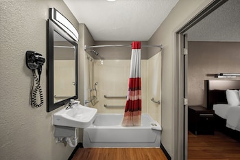 Deluxe Room, 1 King Bed, Accessible, Non Smoking