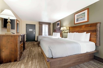 Standard Room, 2 Queen Beds, Non Smoking