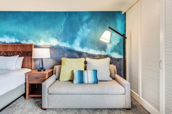 Room, 1 King Bed with Sofa bed, Balcony