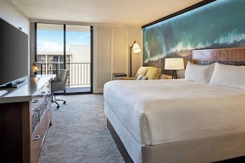 Room, 1 King Bed with Sofa bed, Ocean View (Balcony)