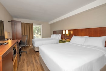 Room, 2 Queen Beds, Non Smoking (Upgrade)