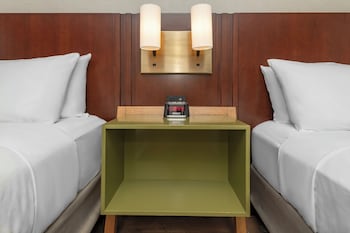 Room, 2 Queen Beds, Non Smoking (Upgrade)