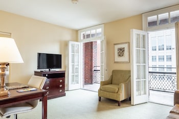 One King Suite Special, Non-smoking