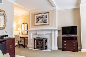 Suite, Non Smoking, Fireplace