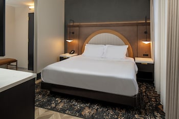 One King, One Bedroom Suite, Non-Smoking