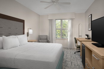Suite, 1 King Bed with Sofa bed, Kitchen