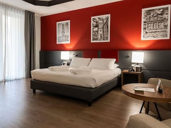Privilege, Room, 1 Double Bed and 1 Single Bed or 1 Double Bed and 1 Sofa Bed
