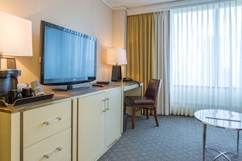 Deluxe Room, 1 King Bed