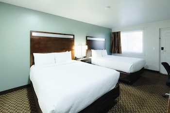 Room, 2 Queen Beds, Non Smoking