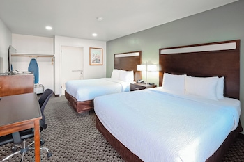 Room, 2 Queen Beds, Accessible, Non Smoking