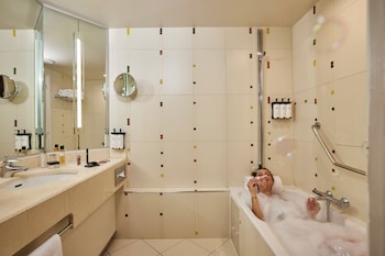 Luxury Room, 1 King Bed, Sea View