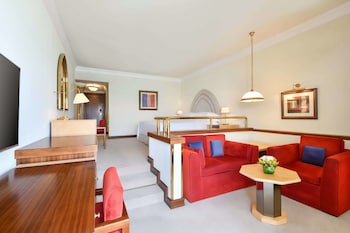 Deluxe Room, 1 King Bed, Balcony (View)