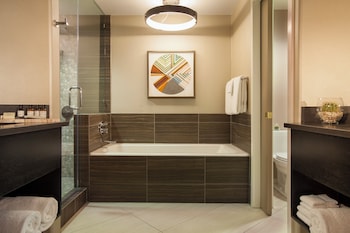 Sunset Beach 1 Bedroom Suite 1 King-1077sf 100sm Patio or balcony, pool view, oversized shower