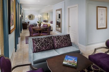Suite, Multiple Beds (Venetian)