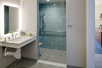 Suite, 1 Bedroom, Accessible