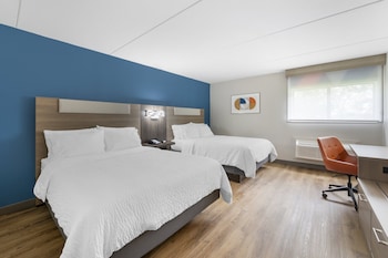 Standard Room, 2 Queen Beds, Accessible (Communications)