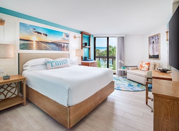 Premium Sand Room One King Bed Partial Ocean View