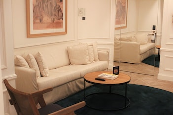 Junior Suite, Courtyard View